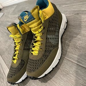 Nike Lunar LDV Trail MID